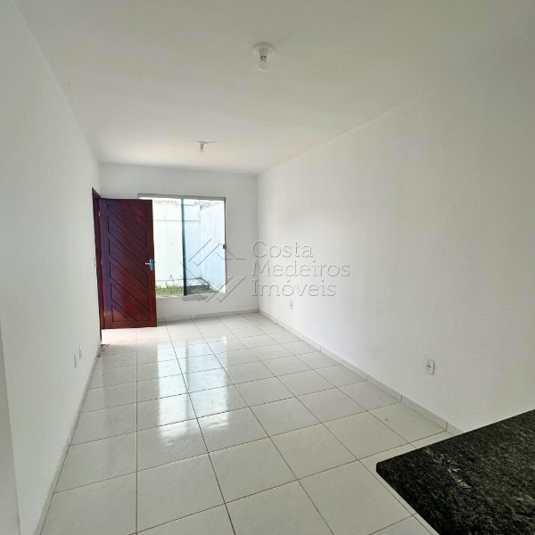 Casa 2 Quartos com Suíte no Bairro Castanheiros