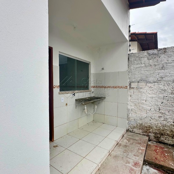 Casa 2 Quartos com Suíte no Bairro Castanheiros