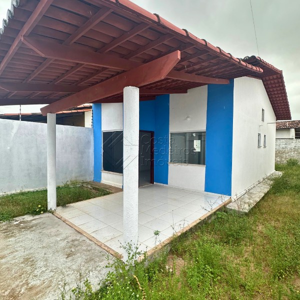 Casa 2 Quartos com Suíte no Bairro Castanheiros