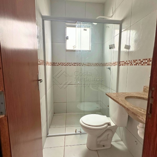 Casa 2 Quartos com Suíte no Bairro Castanheiros