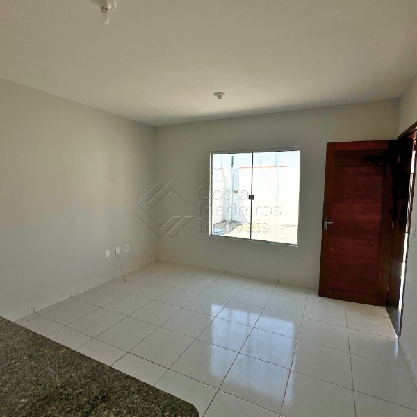 Casa à Venda em Ótima Localização - São Gonçalo do Amarante/RN