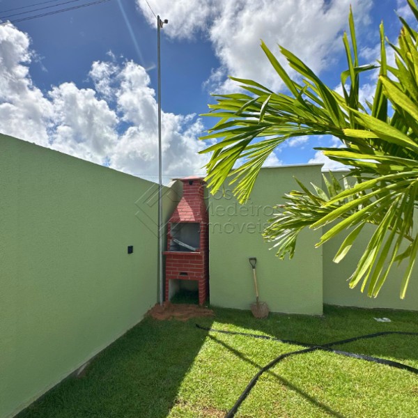 Casa à Venda no Jardim Botânico – 2 Quartos (1 Suíte)