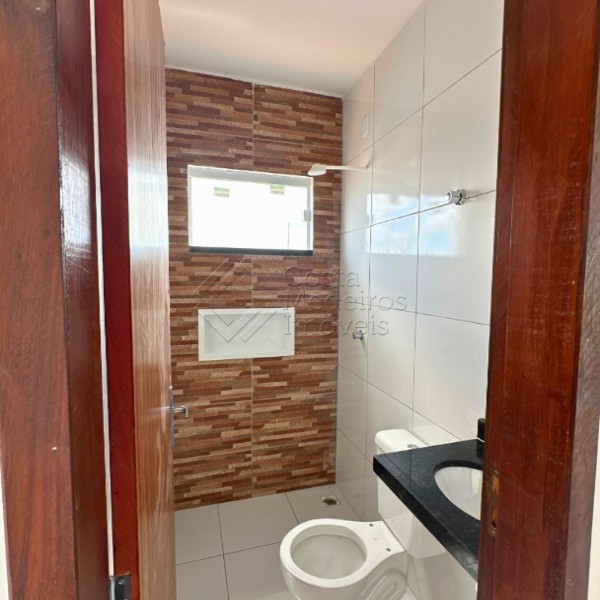 Casa à Venda no Jardim Botânico – 2 Quartos (1 Suíte)