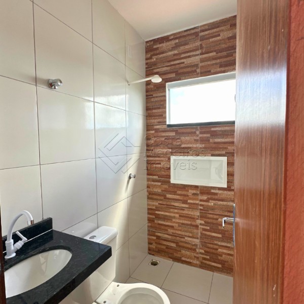 Casa à Venda no Jardim Botânico – 2 Quartos (1 Suíte)