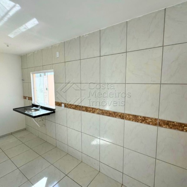Casa à Venda no Mirantes do Potengi — 2 Quartos com Suíte e Garagem
