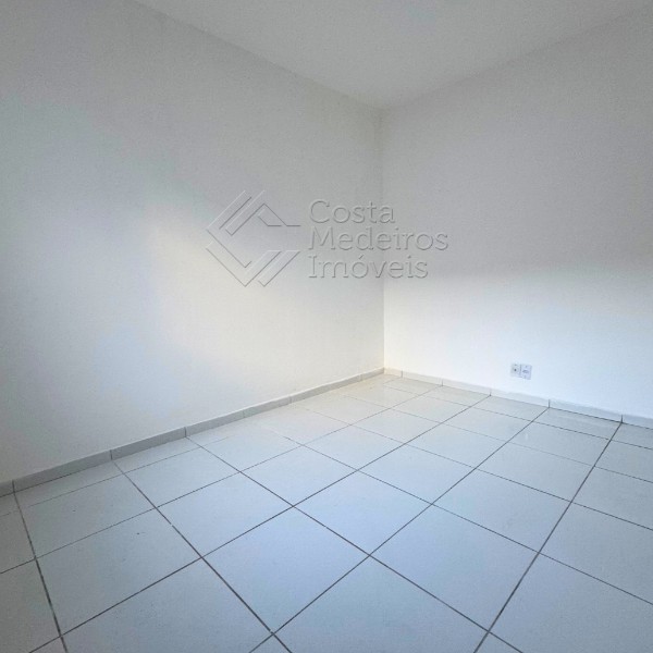 Casa à Venda no Santos Dumont - 2 Quartos (1 Suíte)