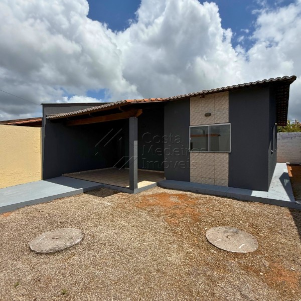 Casa Ampla em Extremoz - 3 Quartos (1 Suíte)