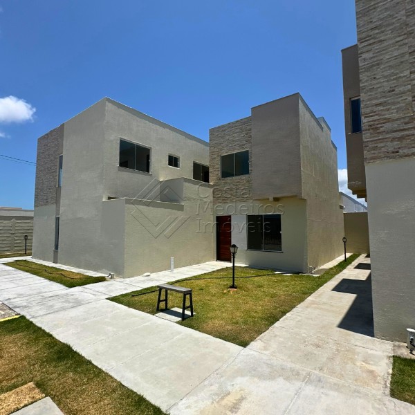 Duplex Moderno no Quinta das Figueiras - 2 Suítes