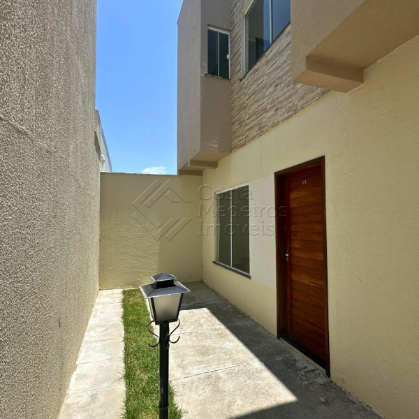 Duplex Moderno no Quinta das Figueiras - 2 Suítes